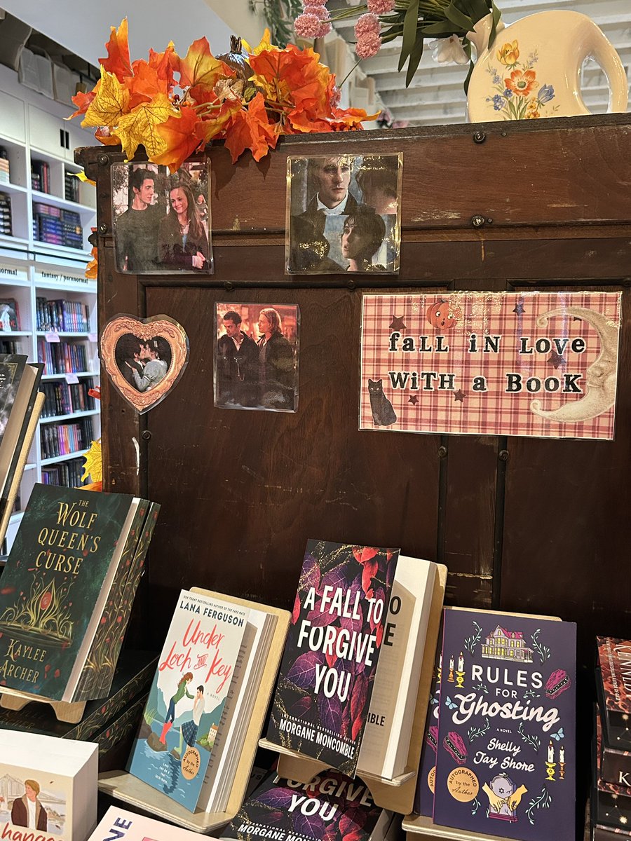 fairflowerday's tweet photo. never kys, theres still bookstores you need to go to with oomf https://t.co/bhXEF6iz7N
