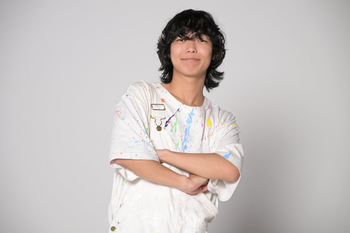 otono_asobiba's tweet photo. #オトノアソビバ OAまであと３日🥳

番組を盛り上げるメンバーを紹介！

💫😼#猫背のネイビーセゾン #おかともき
大型フェス出演など注目を集める
神戸発ロックバンドのベースコーラス！
“ネオンロック”を創り出し
全楽曲の作詞作曲を手がけています！
独特の感性とワードセンスで、
音楽談義に新たな角度が加わっていく！

💫☂️#映秀。
高校時代に作詞作曲、音楽活動を開始し、
豊かな音楽性と、圧倒的な歌唱力で注目を集める実力派シンガーソングライター！
無邪気で人懐っこいキャラクターで、チームの空気をつくり、マニアックな質問も！？

#オトノア #カンテレ 
https://t.co/qFZUnT7twe

@Nekosezo @tomoness_ 
@EISYU0317