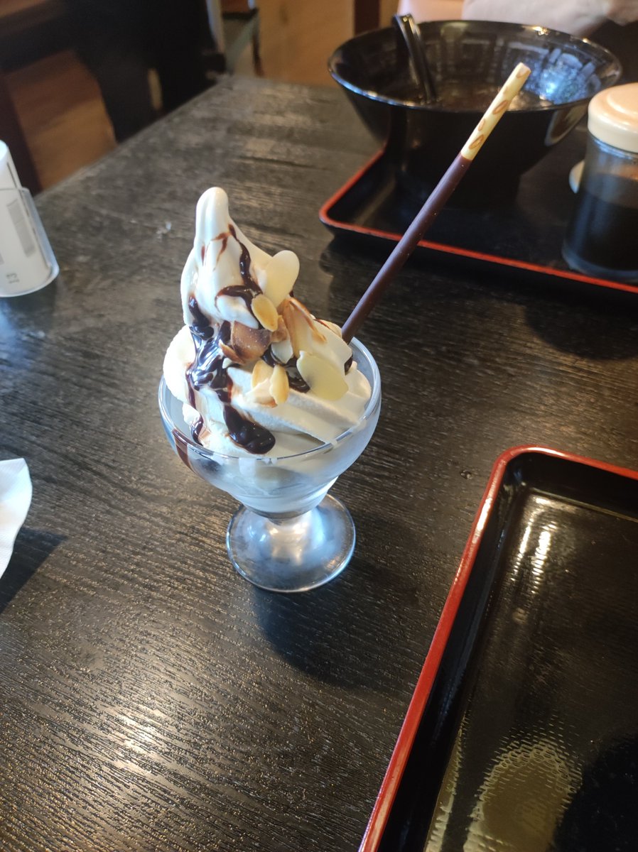 MAGES13222101's tweet photo. あ、あれぇ〜〜？？
※ちなみにラーメンはめっちゃ美味かったです https://t.co/0JtpQ3vmNR