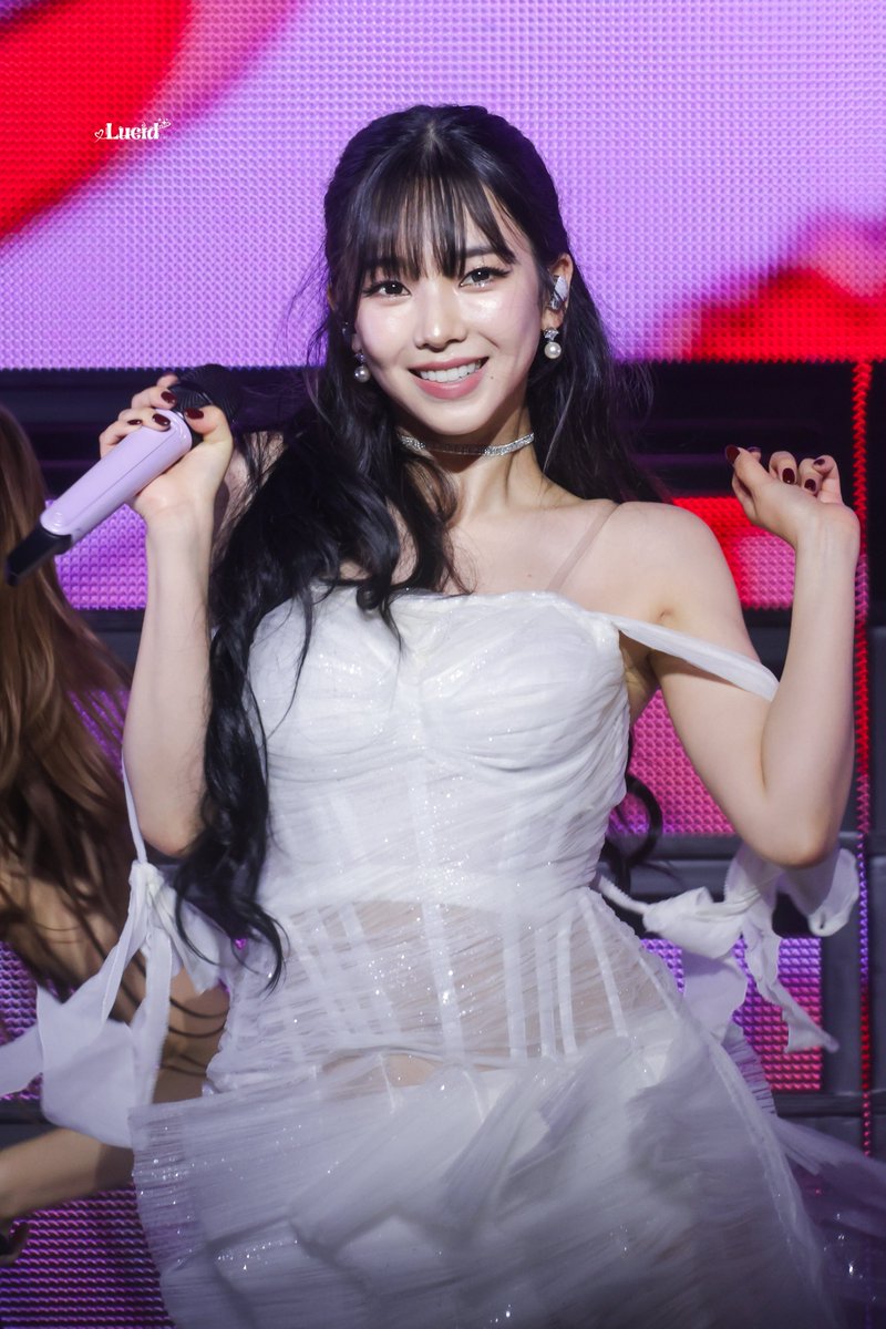 lucid_0411's tweet photo. 260929 Dallas

#aespa #KARINA #에스파 
#카리나 #カリナ #유지민 https://t.co/Zf4TZDJnAd
