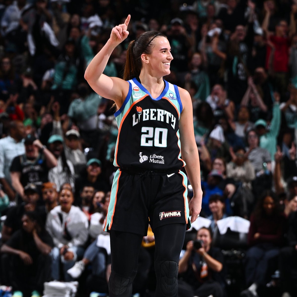 WNBA's tweet photo. POV: YOU JUST BECAME THE FIRST NO. 8 SEED IN WNBA HISTORY TO DEFEAT A NO. 1 SEED 🚨

2026 WNBA Playoffs presented by @googlepixel https://t.co/Z5la1OVuxS