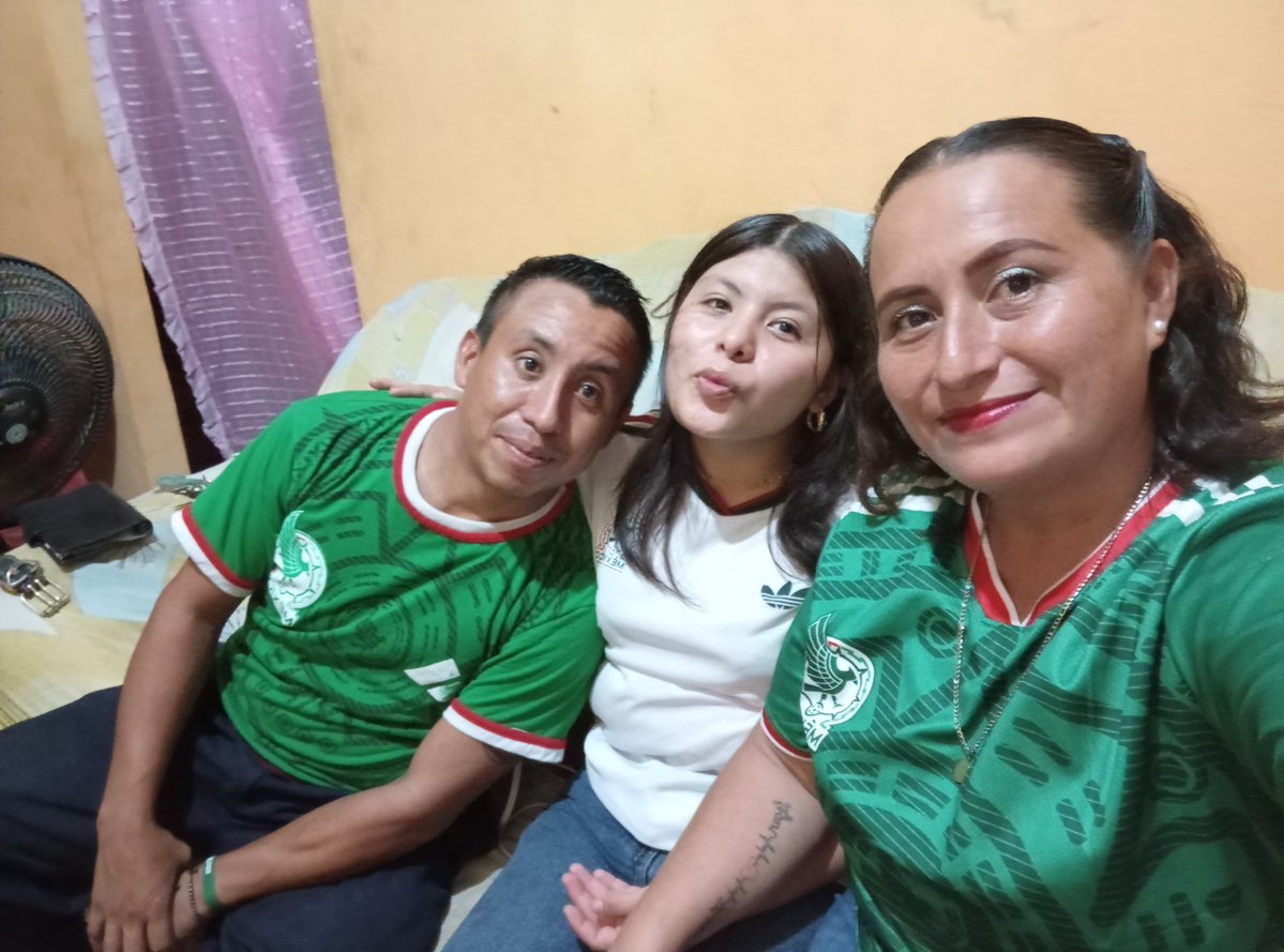 KoframF's tweet photo. Vamos México 
#LaEraDeRafa https://t.co/MESyolS6Dz