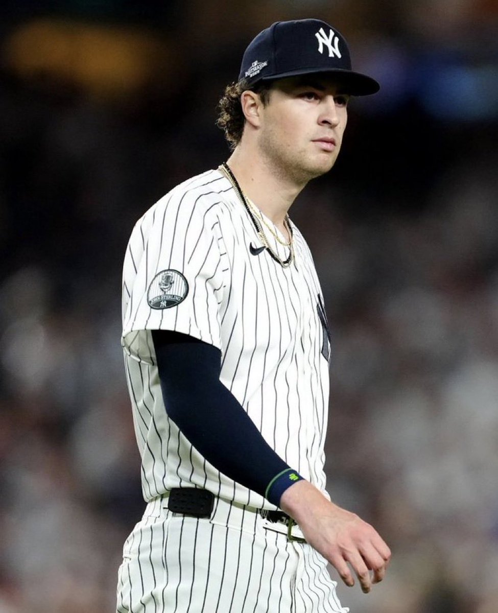 BetweenTheNums's tweet photo. Players in MLB HISTORY to have multiple playoff outings allowing 0 runs w/ 10+ strikeouts before turning 26: 

Cam Schlittler. 

That’s it. https://t.co/q8B29C3CqY