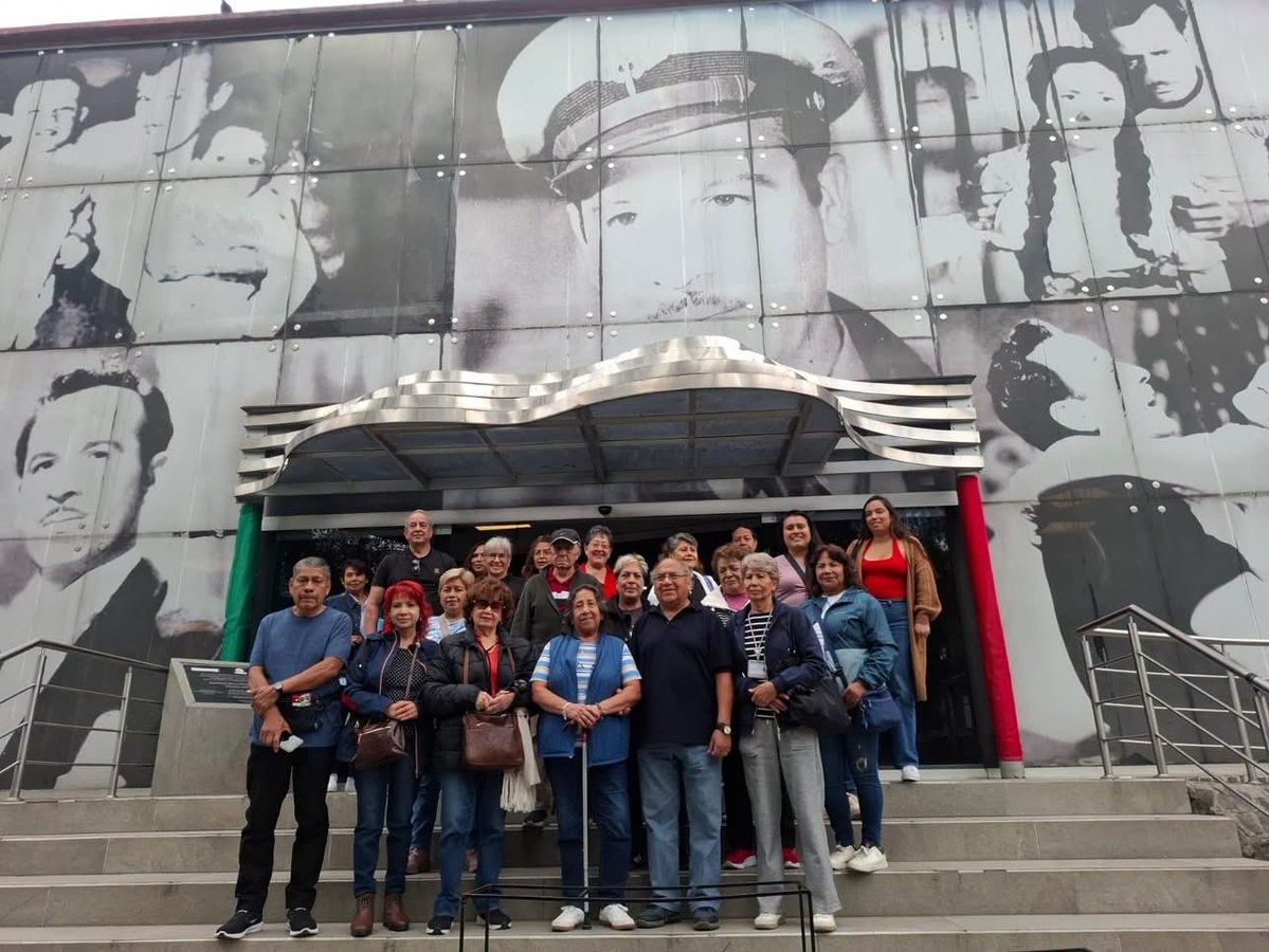evelyn_parraA's tweet photo. 🌲🎶 Un día para disfrutar, aprender y convivir.

Nuestros adultos mayores de la Casa Benito Juárez recorrieron el Desierto de los Leones y visitaron el Museo de Pedro Infante. ❤️

¡Momentos que se quedan en el corazón! 🫶🏽

#VCarranzaContigo #EvelynParra #LaEnergíaQueTransforma https://t.co/vXV0NtE8ZF