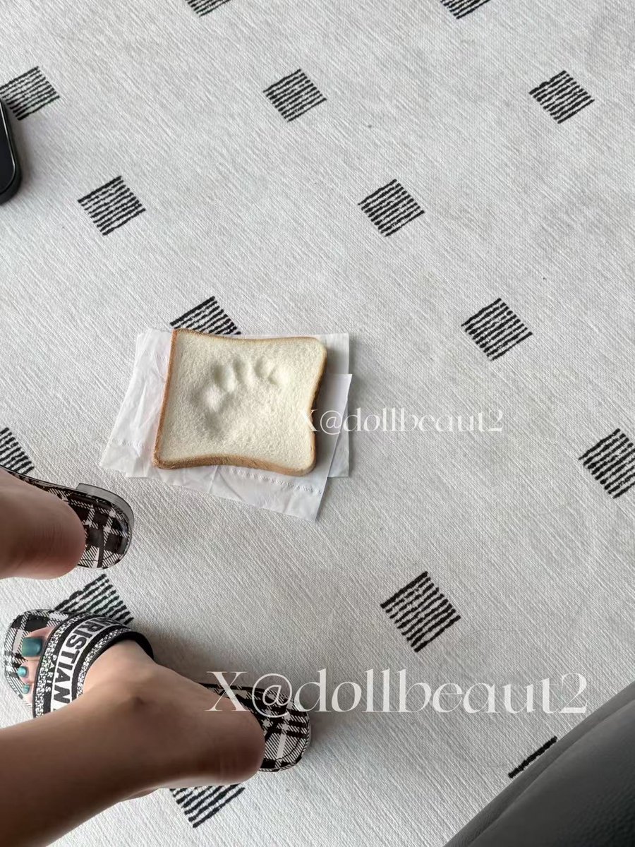 dollbeaut2's tweet photo. 主人亲🦶烹饪的营养早餐 小狗要全部吃完哦 https://t.co/cZE5eMnRYC
