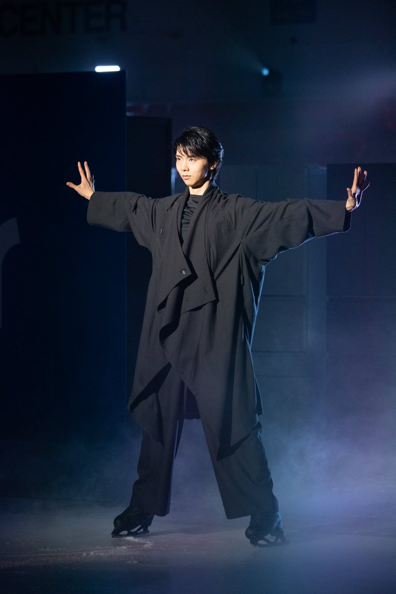 TVGweb's tweet photo. 羽生結弦が氷上で
ハイアール・AQUA新製品を紹介❄️
“アンベール”を鮮やかに披露

羽生のこだわりが詰まった
新CMの撮影裏話を明かす💭
「スケートの技術、表現面も出せたら」

今年でプロ転向5年目⛸
羽生が目指す理想とは…
「いろんな面で極めていきたい」

https://t.co/EjjSDrUt2Q

#羽生結弦 https://t.co/wjNM1AYog0