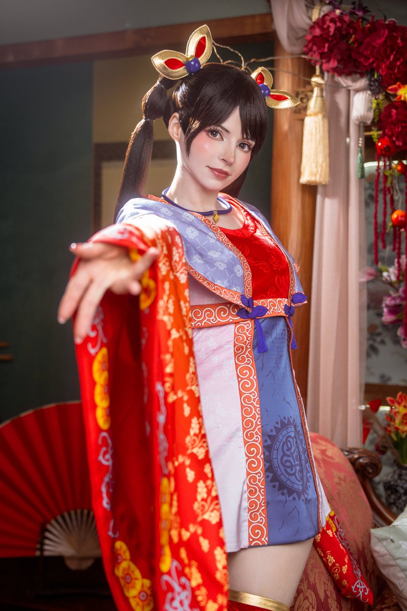 PeachMilky_'s tweet photo. To celebrate the release of Dynasty Warriors 3: Complete Edition Remastered I wanted to cosplay my childhood fave, Da Qiao! 🪭

#DW3CER https://t.co/56sta2TnCy