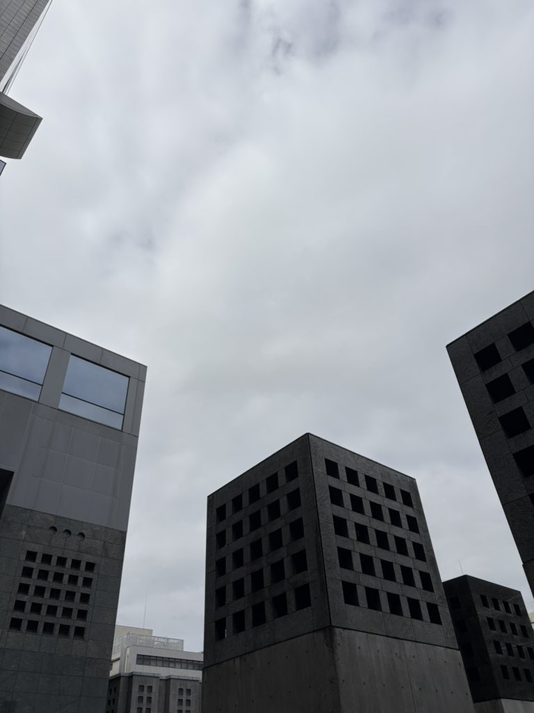naozo703's tweet photo. 総務省家計調査二人以上世帯パン年間支出額全国３位の街にきました https://t.co/RRpjTIjMRX
