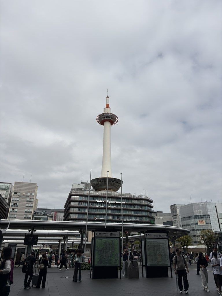 naozo703's tweet photo. 総務省家計調査二人以上世帯パン年間支出額全国３位の街にきました https://t.co/RRpjTIjMRX