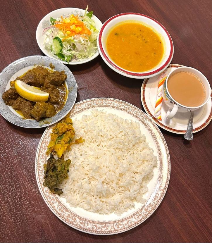 halalhimalaya's tweet photo. For today in himalaya🏔 Bangladesh 🇧🇩 home made food 🇧🇩 🐟🐟🍆🍆🦌🦌🌶️🌶️🐐🐐🌶��� https://t.co/Hgs25HUzLE