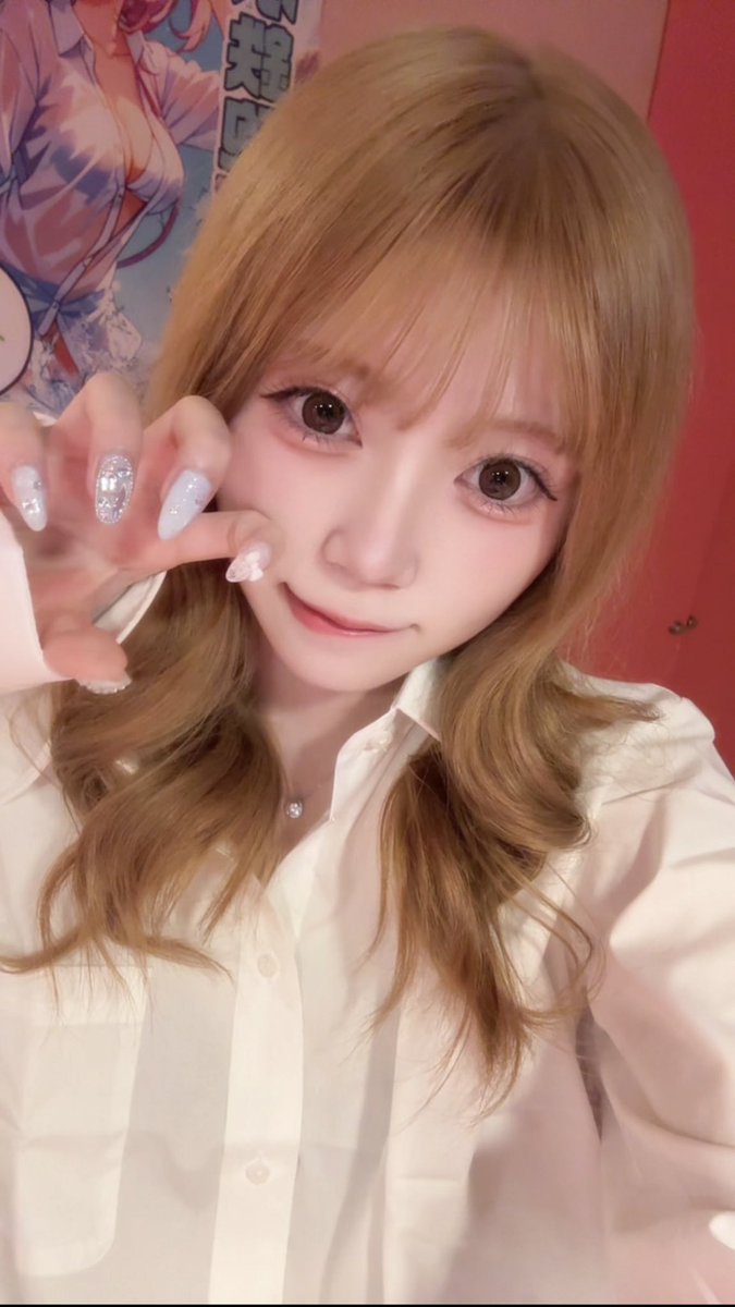 mero_uu2's tweet photo. @nP3AdAzCuKU636c はじめましてー!!
ピンクモンスター梅田のうるです♡
ねこたぬきと言われます😖笑笑
よければお話しに来てください＞ ̫＜ ♡ https://t.co/arQXls3nb6