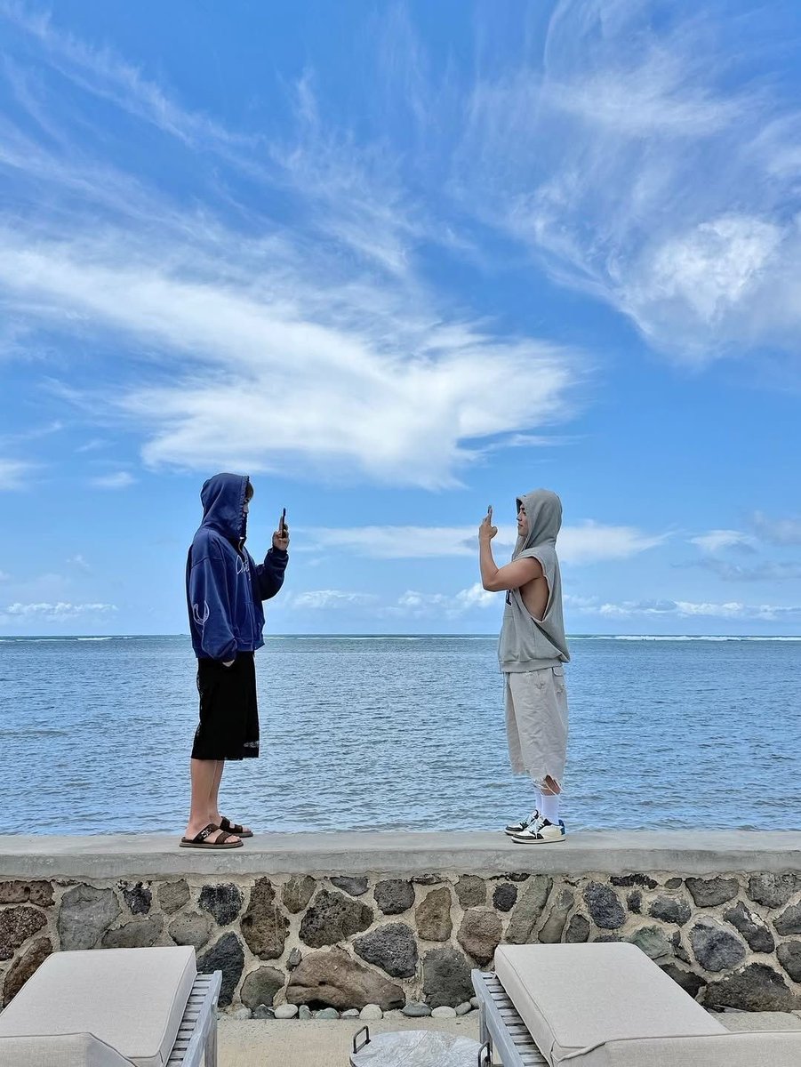 gyucheol8846's tweet photo. Miss ko na silaaaa 😭😭😭😭 https://t.co/nfiblZw5As