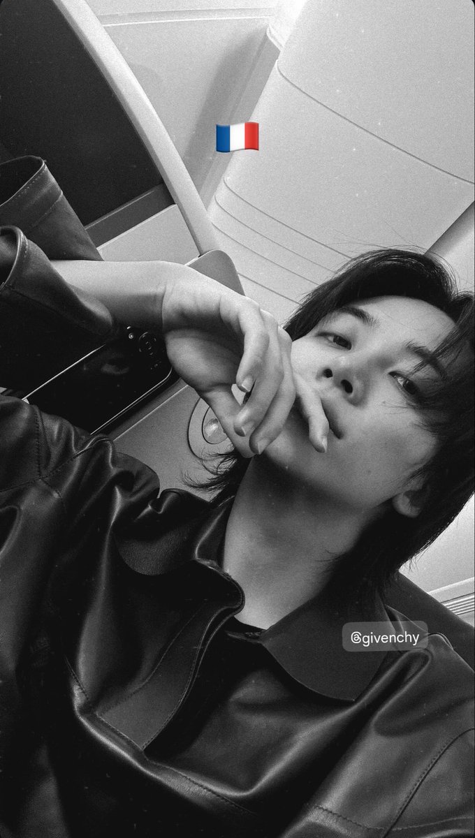lvrhannie's tweet photo. ?!??? https://t.co/UcYOTri1SY