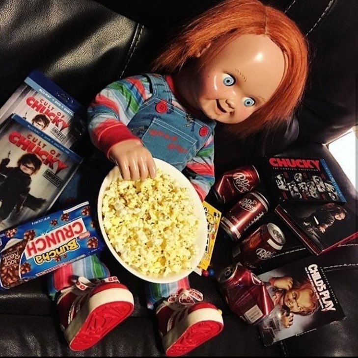 pearlslsh's tweet photo. ansiosa pra começar minha maratona de filmes de terror https://t.co/FTp8tSRM9B