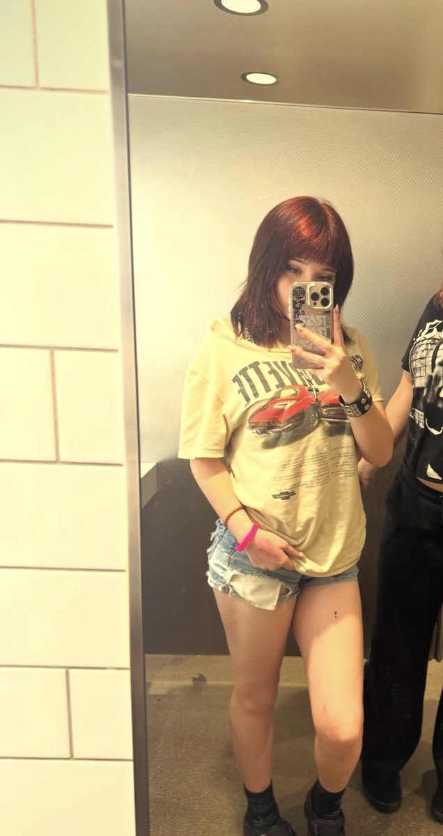 CumMachineeg's tweet photo. need someone to tribute my gf

#cuckold #cuck https://t.co/fXDTcAGvvJ
