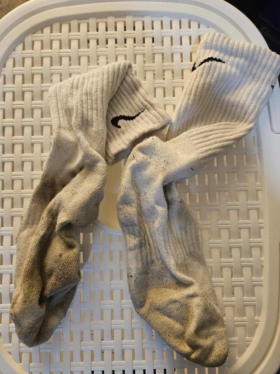 MrDepop's tweet photo. About to worship @blondevalkyrae socks 😵‍💫 https://t.co/if5tKh56eE