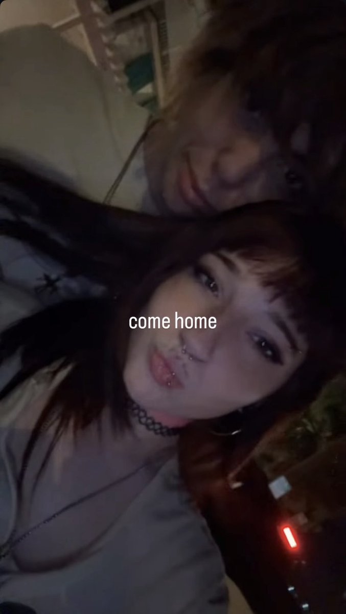 CumMachineeg's tweet photo. i want someone to tribute my girlfriend 

#cuck #cuckold #tribute #cumtribute https://t.co/1AkY4nZ5if