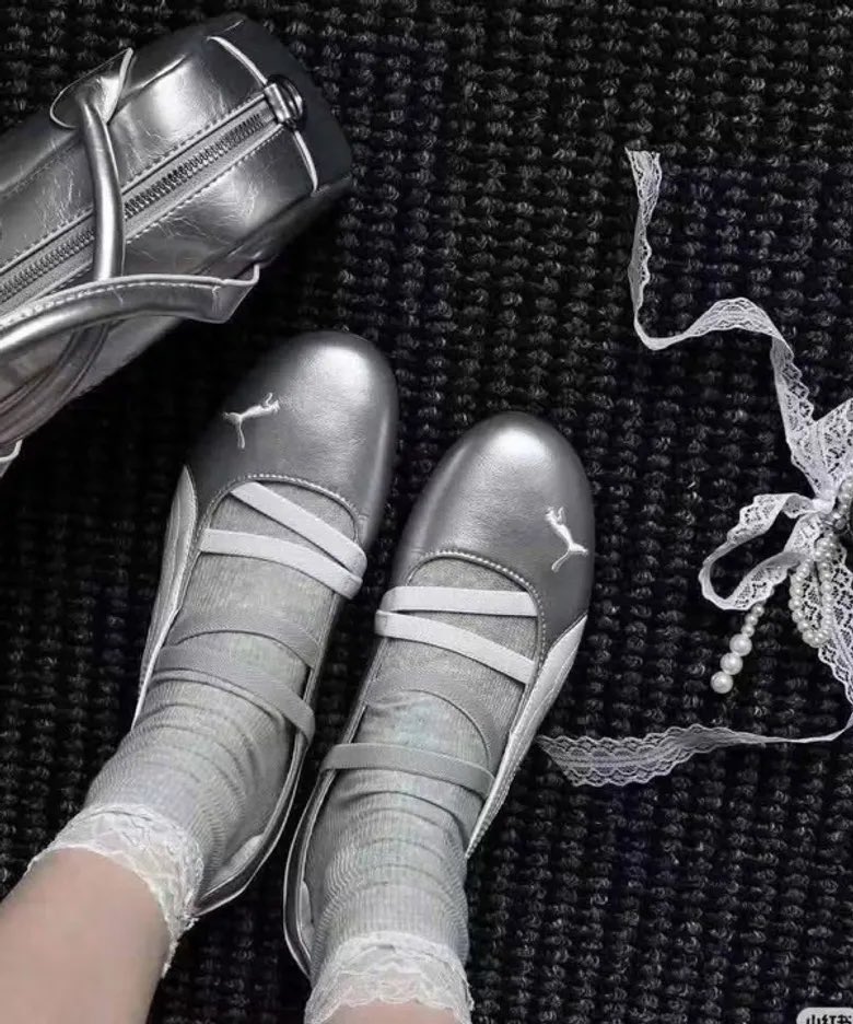 pattysrimon's tweet photo. Pre {korea}
=͟͟͞͞♡ Puma -
Speedcat Valet Metallic - Silver: White
กดได้ 2 size > 230/235
𓂋 ราคา 1,890฿
ชำระตอนของถึงไทย
ꕀ ✳️ส่งฟรี j&t
___ รอ30วันหลังส่งออก | ส่งกลับเรือ
#pumakorea #pumaspeedcat #กดเว็บเกาหลี #พรีออเดอร์ #พรีเกาหลี #พรีออร์เดอร์เกาหลี #puma https://t.co/VxxhAdIkaL