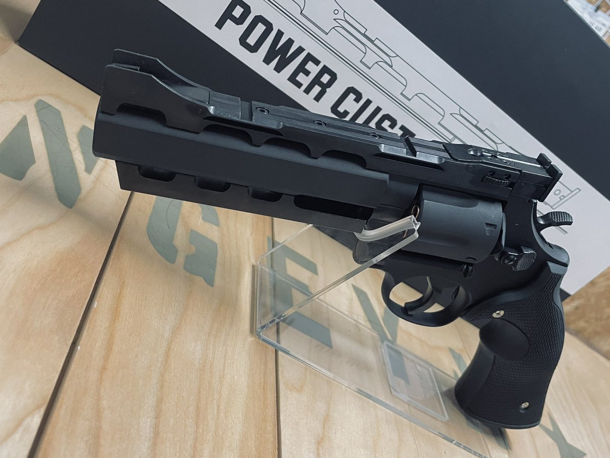 Dongeya_info's tweet photo. マルシン M586 🔥POWER CUSTOM🔥
圧倒的な存在感🤩
ロングバレルに、重量感あふれる迫力のスタイル😎
「普通のリボルバーじゃ物足りない‼️」
そんな方にもぜひ手に取って見ていただきたいモデルです💁🏻♂️
店頭にてぜひチェックしてみてください‼️
#マルシン
#M586
#POWERCUSTOM
#リボルバー https://t.co/3PVdrDg8Os