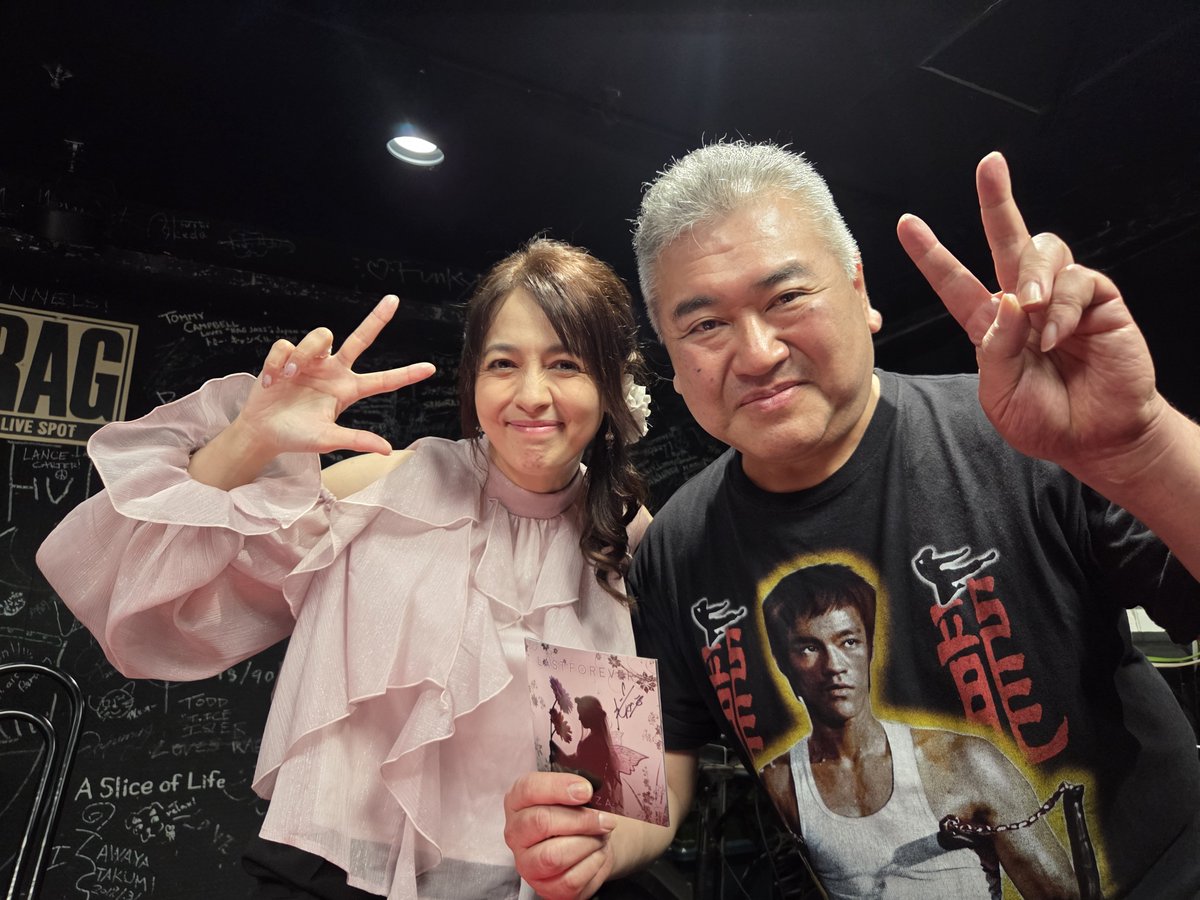 s1024nanjyo1's tweet photo. 怪獣工房１０月の営業日です。先月の９月１２日京都のLIVE SPOT RAGに娘とセラムンライブに行って来ました。久々のライブ楽しかった。😀#ANZA　#小坂明子　#木村早苗　#朝見優香　#笠原竜司　#LIVE3553 https://t.co/7F1R7XWhu9