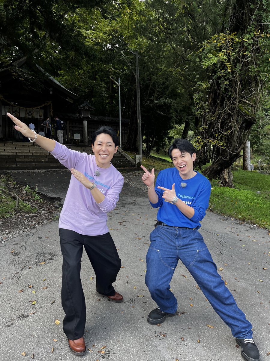 fujimori_kanko's tweet photo. オリエンタルラジオ集合〜
テレビ番組での2ショットロケは久方ぶり☺️
今のところ平和に進んでおります！
#藤森慎吾の信州観光協会
#オリエンタルラジオ #オリラジ
#藤森慎吾 #中田敦彦 https://t.co/wYGDKGV1jB