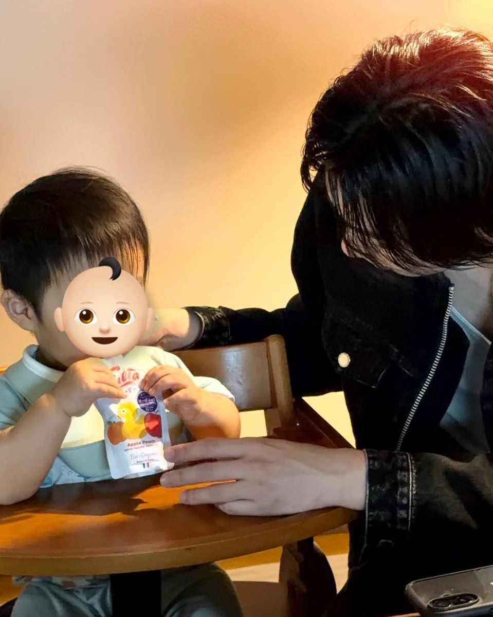 tjbb_'s tweet photo. こんにちは！
たきですっ🦋

先日お仕事で京都に帰りました⛩️✨

甥っ子にも会いました👶🏻

久しぶりでしたが、歩けるようにもなってて、少し喋れるようにもなってて成長が早いな〜と☺️

なかなか会えないからたくさん遊んできました！！！

癒されました😮‍💨

#TAKI @taki_kojima 
#TJBB #THEJETBOYBANGERZ