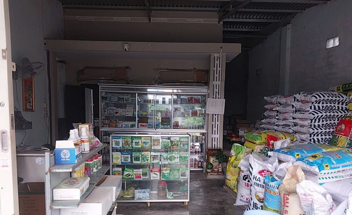 GuoDavid's tweet photo. Walk into a dealer shop in the Mekong Delta and ask what's selling. Wrong question.
Ask who's still paying on time.
Credit terms tell you more about the season than the shelf does. https://t.co/yesZqb7leF