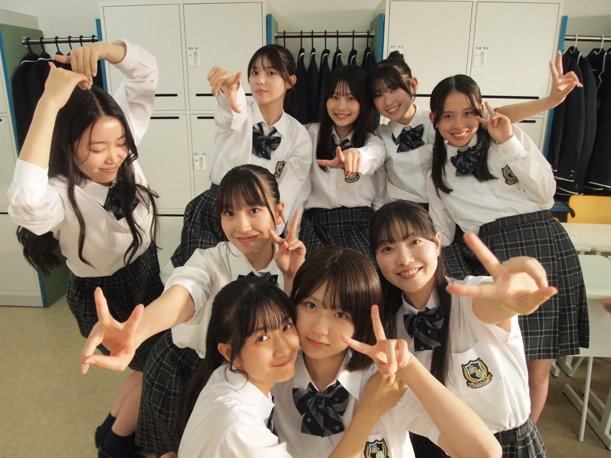GTO2026summer's tweet photo. ❬❰ 𝒐𝒇𝒇 𝒔𝒉𝒐𝒕 ❱❭

鬼ッチに学校をやめてほしくなくて、
立てこもった1年B組🏫

本番さながらの撮影に挑み、
最後には生徒役メンバー全員の絆も
さらに深まった撮影となりました✨

その様子はぜひ本編でご覧ください！

最終回TVer無料配信中🫵
#GTO
#梶原叶渚 #川口和空 #柴崎楓雅 #難波碧空 #LILLEAGUE #西浦心乃助 #TheRightLight #堀口真帆 #松尾そのま #大石愛陽 #金子遥 #伊藤駿太 #角田一絆 #永井湖白 #西川実花 #山本雪菜 #上村佳里奈 #富居玲衣 #新井乃愛 #川辺慶乃 #金澤颯 #髙橋佑大朗 #齊藤虎ノ介 #神江ジョー