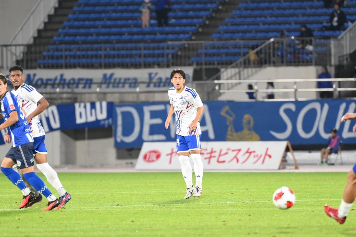 yfm_academy's tweet photo. 昨日の #ルヴァンカップ 1stラウンド 2回戦にて
#横浜F・マリノスユース の
#藤井翔大 選手がトップチームデビュー
を果たしました🙌🔴⚪️🔵

後半から出場し、
ゴール裏からは熱い声援が📣🔥

#fmarinos
#生まれながらのトリコロール
#横浜F・マリノスアカデミー https://t.co/jlnC7451Jo