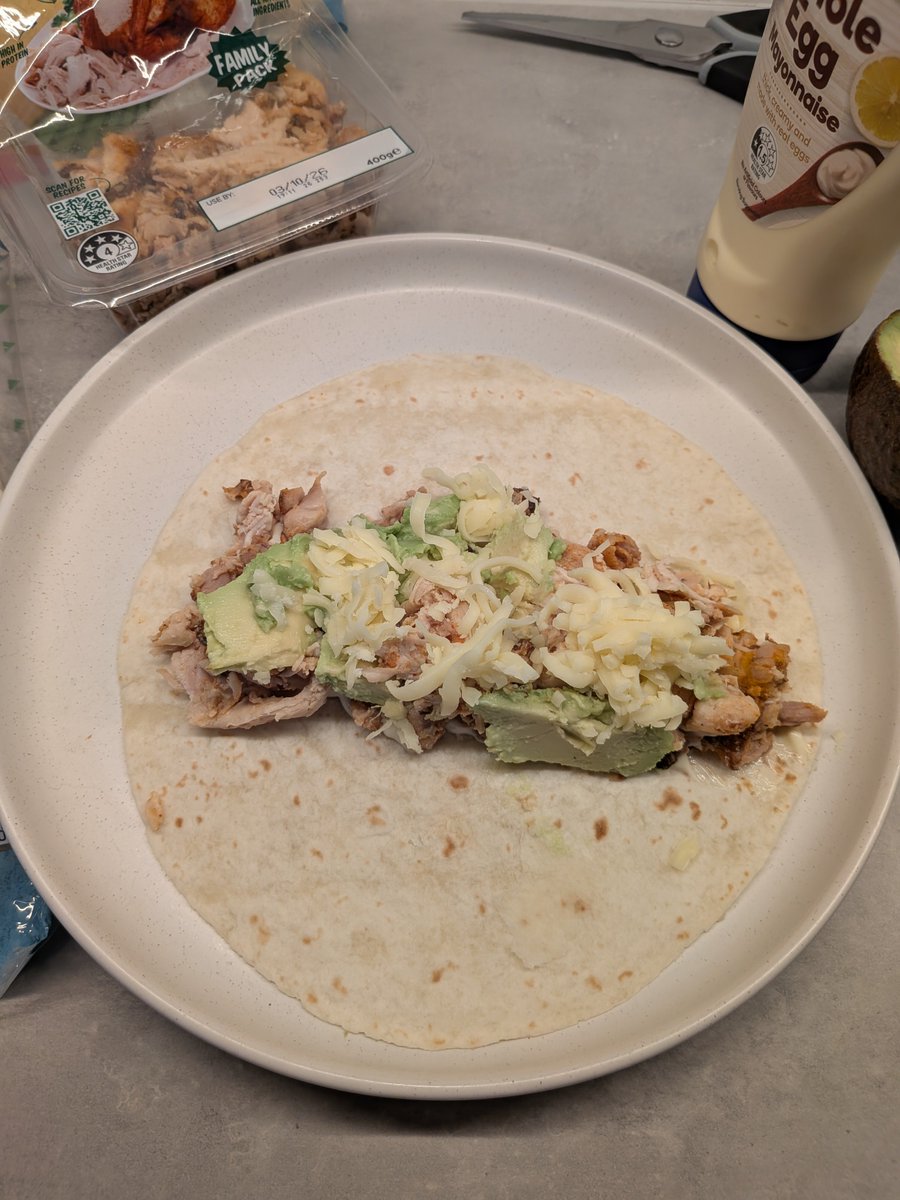 CurvyKitty95's tweet photo. Delicious healthy lunch after a good workout 💪😋 🥑 
#FoodLovers #gymsession https://t.co/1smX7JArqy