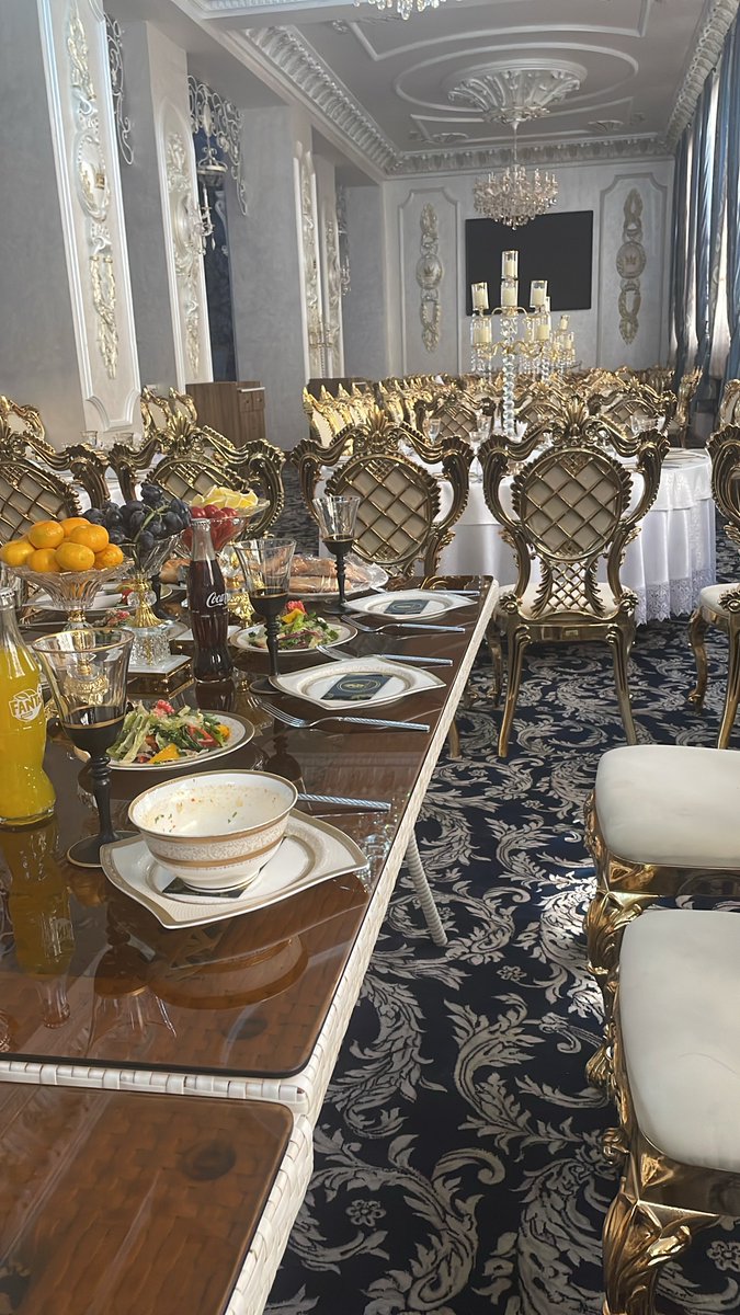 ninkibah's tweet photo. I do like a bit of bling in my restaurant!
#Samarkand #ChessOlympiad https://t.co/QHvTgLVh1O