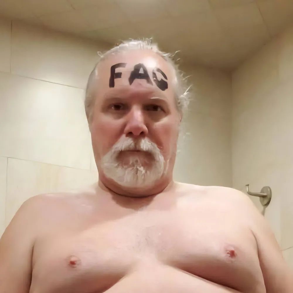 h8scd's tweet photo. face reveal https://t.co/Gvk65aSJsV