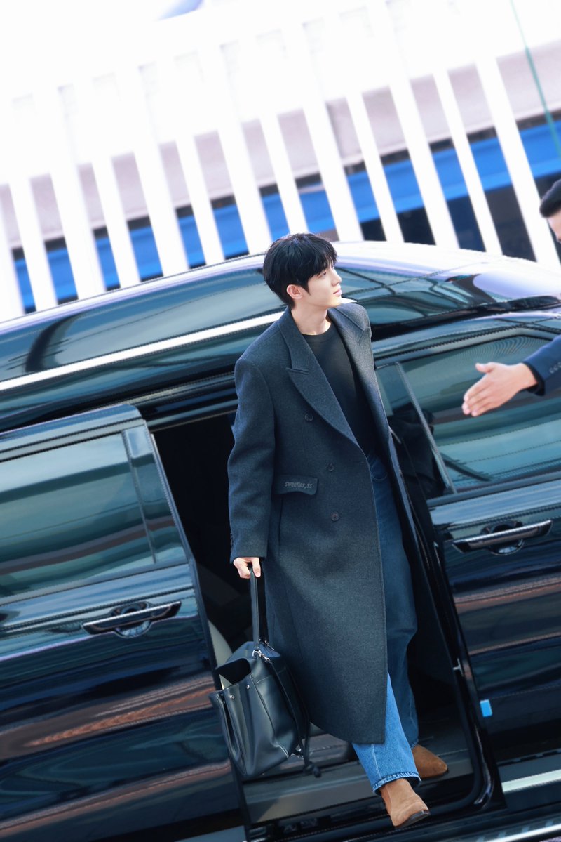 sweeties_ss's tweet photo. #parksiwoo #박시우
#朴时宇 #검사실의제안

260930 인천 출국 https://t.co/EwQRVJEpBV