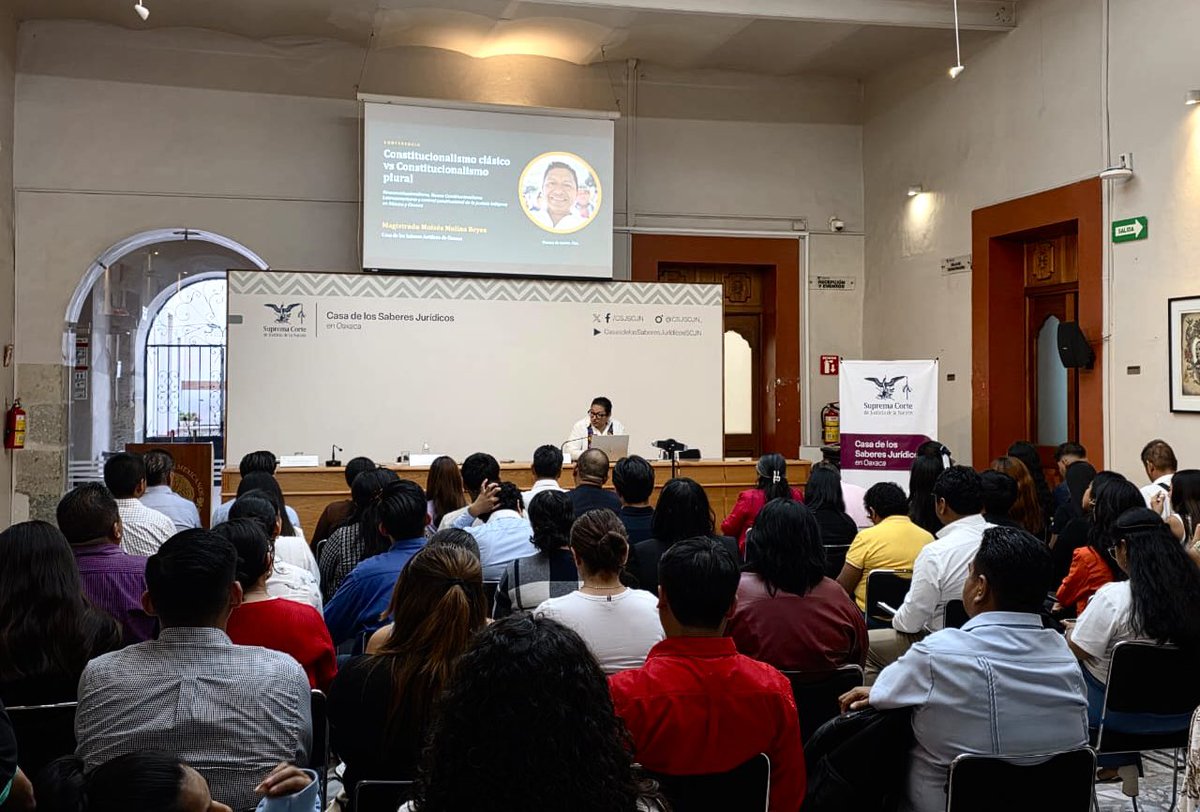 MoisesMolina's tweet photo. Hoy tuvimos casa llena en la @CSJSCJN de Oaxaca. 🙌
🔥 Constitucionalismo Clásico vs Constitucionalismo Plural https://t.co/2s02gD4evI