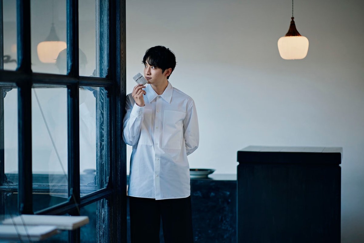 ELLEDECOR_Japan's tweet photo. 【連載】俳優・小関裕太が、シンプリシティ緒方慎一郎が亭主を務める「八雲茶寮」へ
https://t.co/4iY2M9pB15

「一歩先へとアップデートしたいと考えていたタイミングで、自分の現在地を見つめることができました。香りは自分自身に返る道具なのかもしれないですね」 https://t.co/VVneBC9ZsO