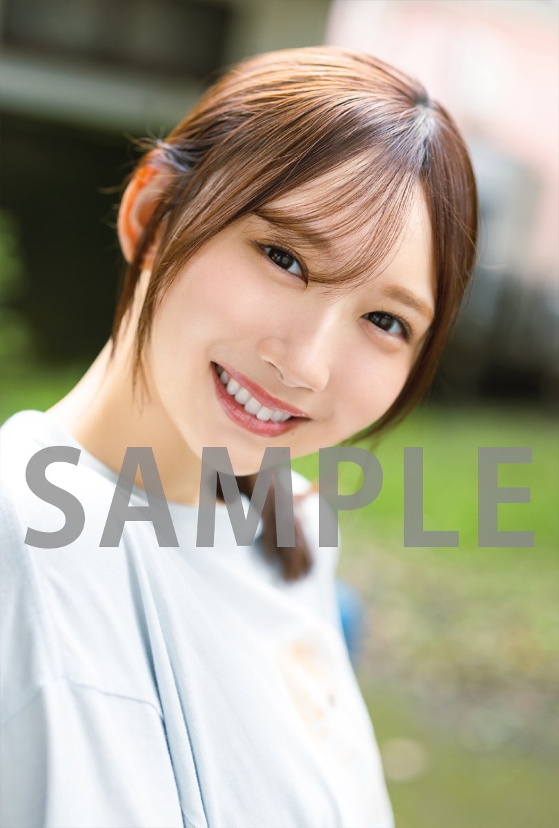 HMV_Japan's tweet photo. ＼✨特典絵柄公開✨／
『BOMB 2026年11月号』10/8(木)発売‼️
表紙 #藤嶌果歩
裏表紙 #石塚瑶季

🎁HMV&amp;BOOKS online限定特典：ポストカード
🩵藤嶌果歩（3種）
🩵石塚瑶季
全4種から選べる1枚

⏬ご予約はこちら
https://t.co/ITMYRUd3Uw

#日向坂46 https://t.co/aPZxBBZXbo