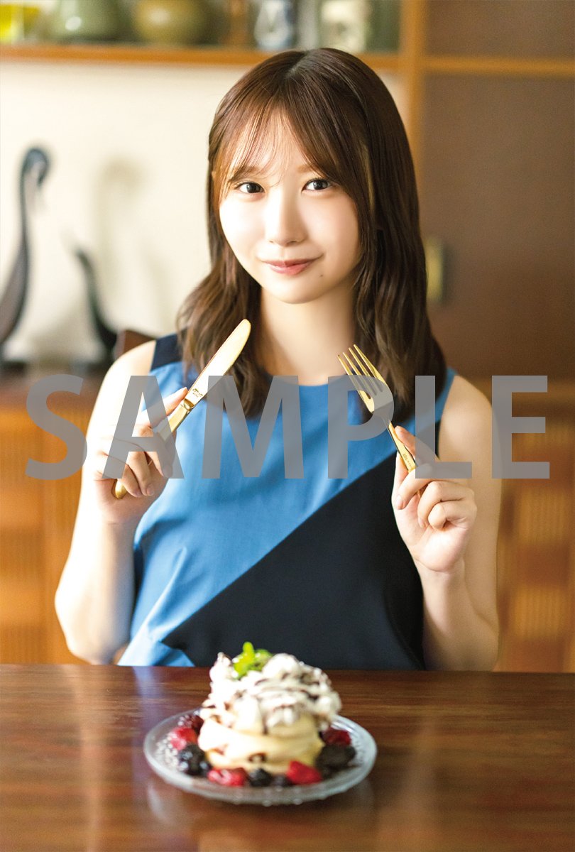 HMV_Japan's tweet photo. ＼✨特典絵柄公開✨／
『BOMB 2026年11月号』10/8(木)発売‼️
表紙 #藤嶌果歩
裏表紙 #石塚瑶季

🎁HMV&amp;BOOKS online限定特典：ポストカード
🩵藤嶌果歩（3種）
🩵石塚瑶季
全4種から選べる1枚

⏬ご予約はこちら
https://t.co/ITMYRUd3Uw

#日向坂46 https://t.co/aPZxBBZXbo