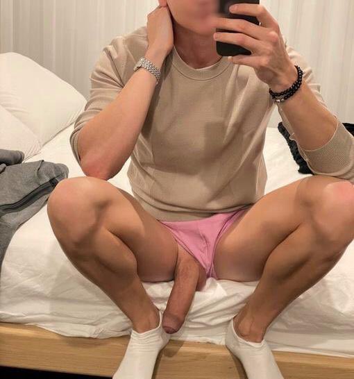 AussiStudent's tweet photo. Wataa 👅

https://t.co/vklmuyjd1z https://t.co/6KhKt3nECi