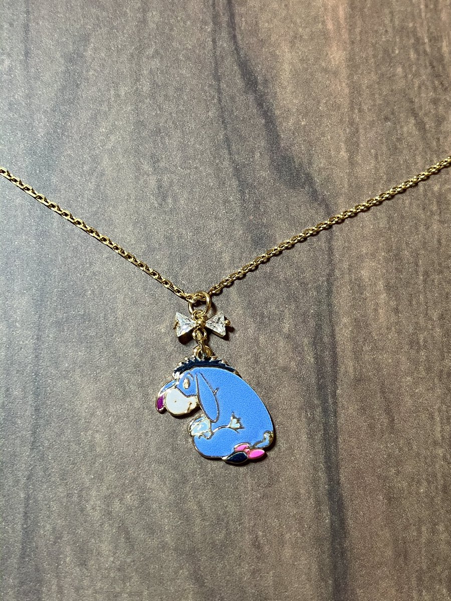 Roba_Penguin's tweet photo. 完成🐴💨🐴💨🐴🐴🐴💨
材料費約￥1,950、製作時間約5分♪
#イーヨー #貴和製作所 https://t.co/ydSIgfbiNp