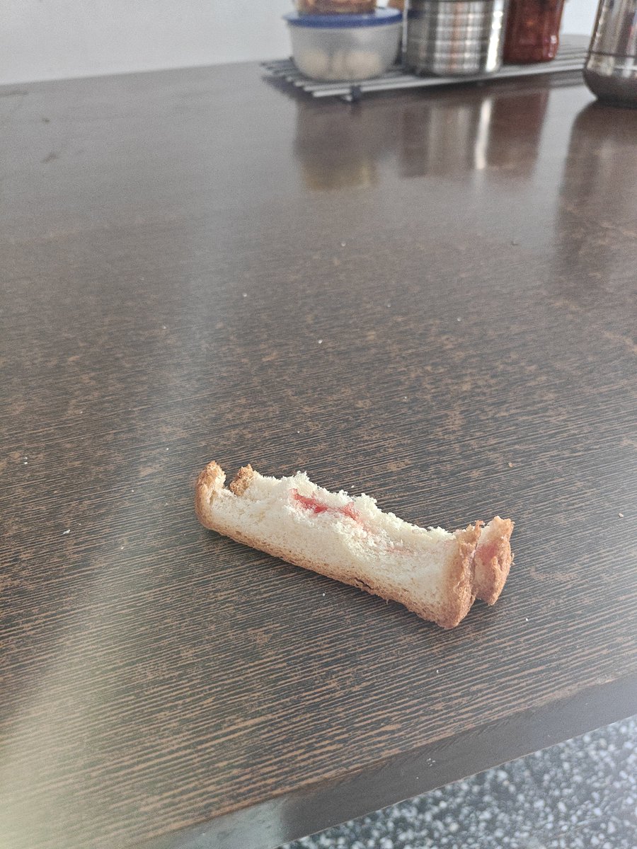 kshrikant's tweet photo. @SwiggyCares received this bread through instamart. This bread is stale. Please deliver proper food items...bad experience https://t.co/IfuXy3bHCH