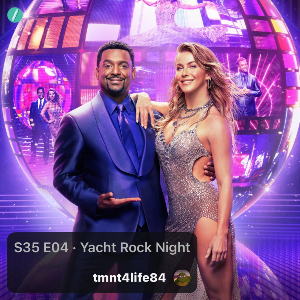 TMNT4Life4780's tweet photo. #NowWatching #DancingWithTheStars https://t.co/v0nYKTrZaU