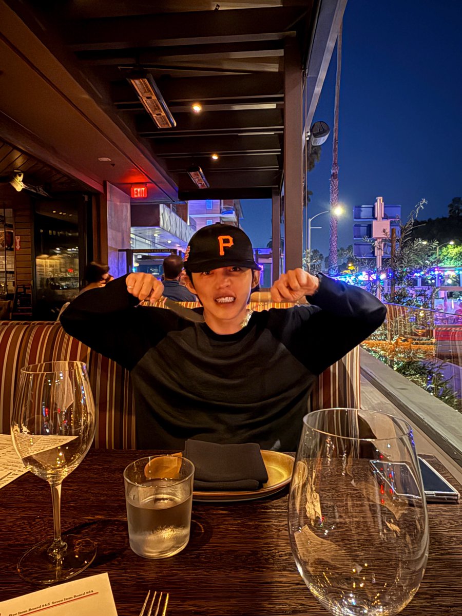 wonubliss's tweet photo. sound_of_coups 🖤🍽️📸 #에스쿱스 https://t.co/DpdavknYyG
