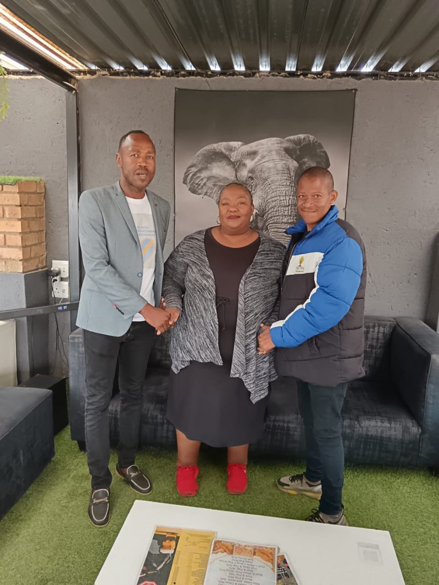 mBontle28871's tweet photo. Bophuthatswana Civil Movement Moretele Leadership
together with its Mayoral Candidate, Bella Botopela, and Bojanala Regional Chairperson, Reuben Lesejane, visited the Tribal Council of Kgosi Nawa le MmaKgosi of Baphuting ba Nawa in Lebotloane and Mathibestad.
#VoteBCMLGE2026
#BCM https://t.co/38WJUg8bzp
