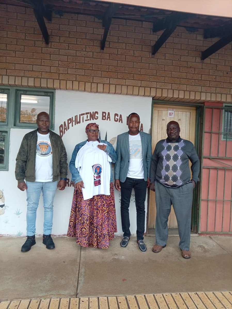 mBontle28871's tweet photo. Bophuthatswana Civil Movement Moretele Leadership
together with its Mayoral Candidate, Bella Botopela, and Bojanala Regional Chairperson, Reuben Lesejane, visited the Tribal Council of Kgosi Nawa le MmaKgosi of Baphuting ba Nawa in Lebotloane and Mathibestad.
#VoteBCMLGE2026
#BCM https://t.co/38WJUg8bzp