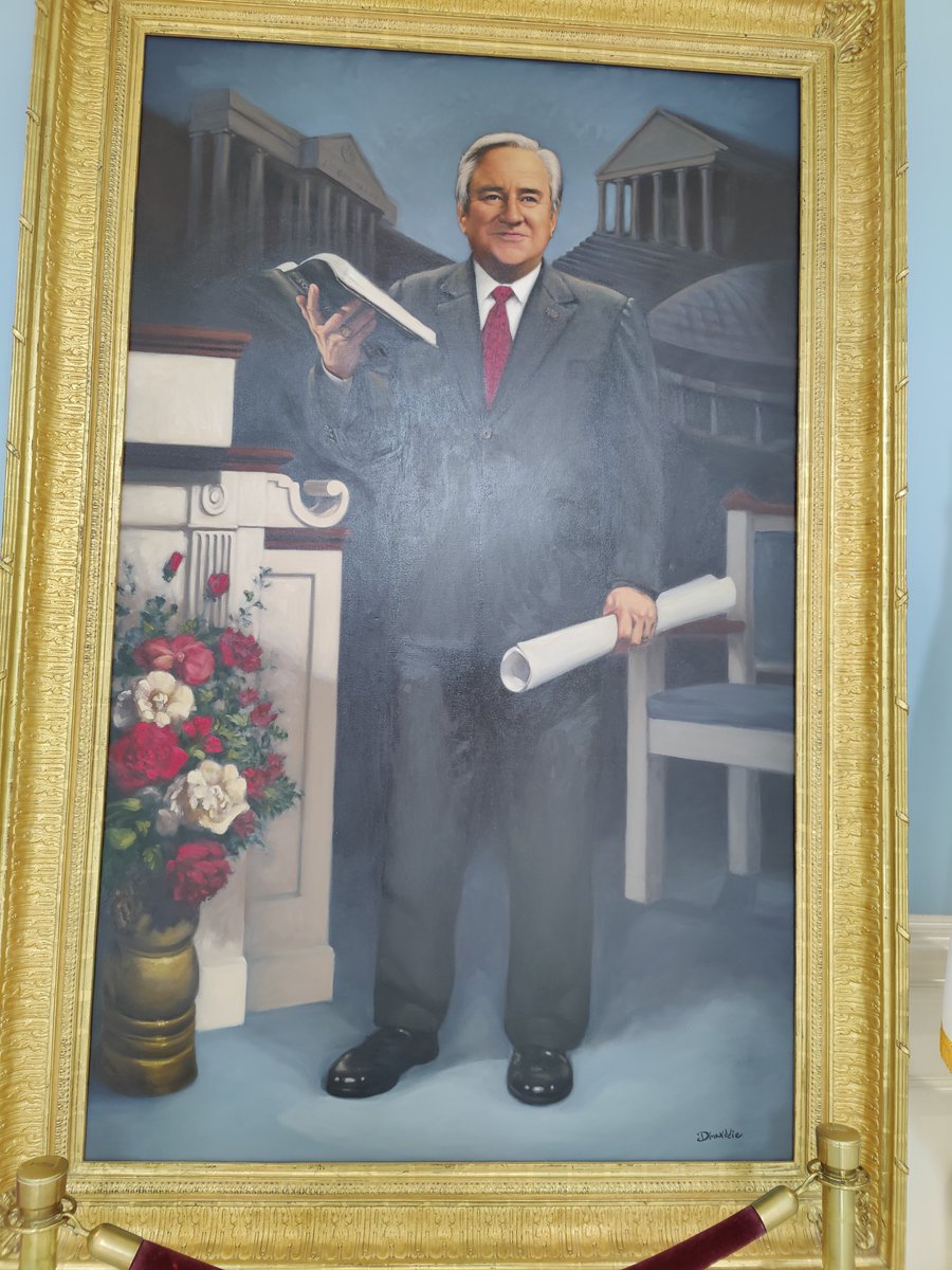TopJWell's tweet photo. My father pimping.
#driptoohard https://t.co/zNDeHTPqf7