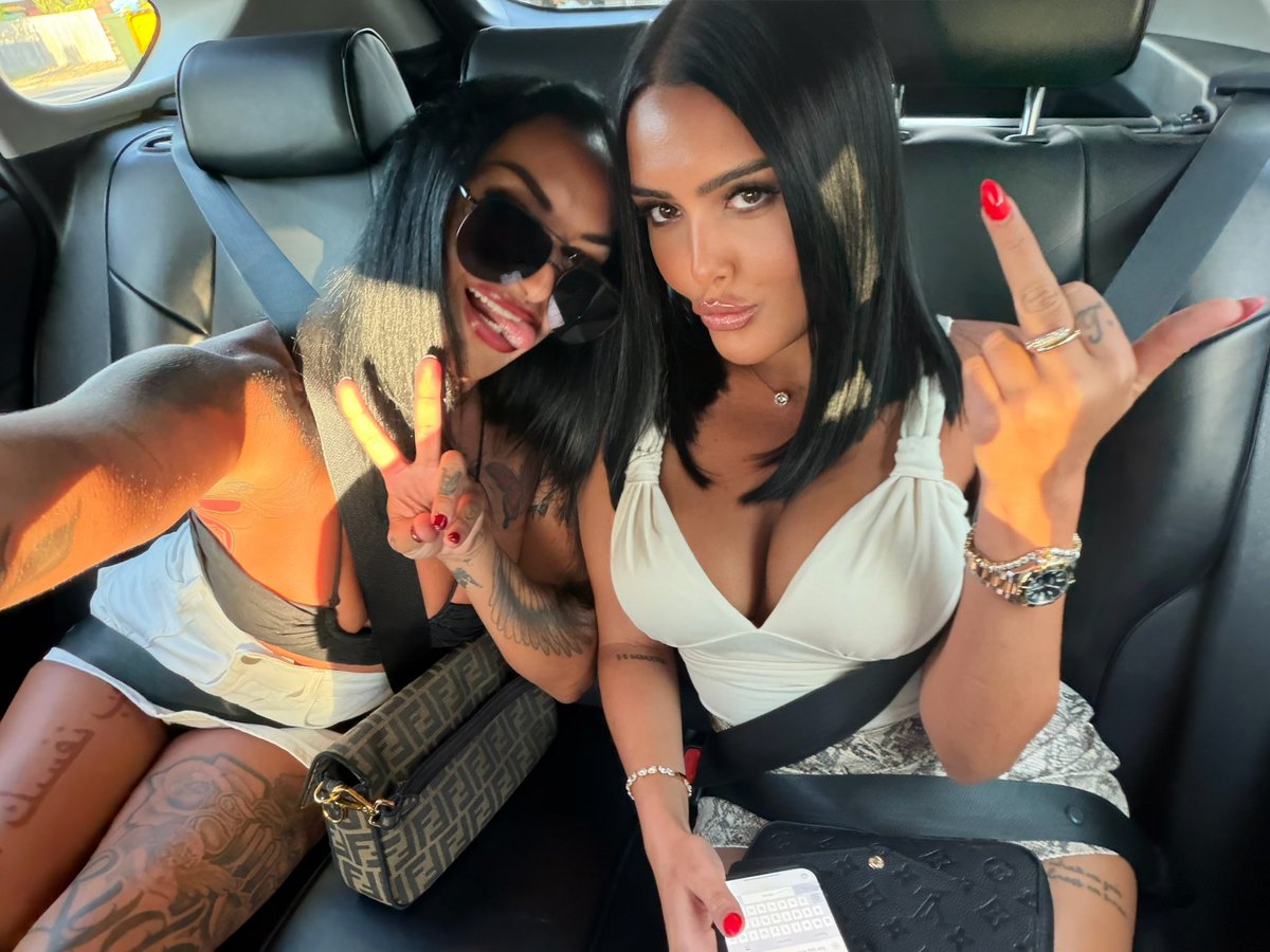 honeybunnybae's tweet photo. @PayRiRi666 she’s here !!!! 

What a lucky day for you to be here to send to RiRi finally on her own page and own account 

DOUBLE DOMME AVAILABLE now until 7pm xxx https://t.co/lLKXfGmb1T