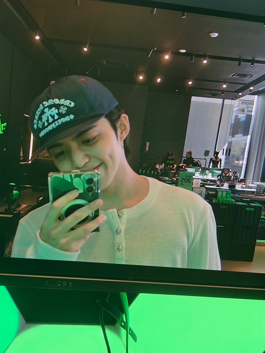 sounds_of_cheol's tweet photo. sound_of_coups 📷🖤 https://t.co/KULA79EQKA