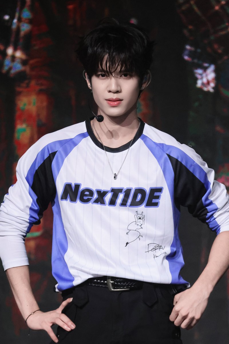 junjujune's tweet photo. เริ่มรู้สึกว่าอยากเห็นฮีถ่ายแบบอีก หล่ออะ 🙈 น่ารักก็ได้ ได้ทุกมู้ด 
#NexT1DEStillHereinHangzhou 
#DORN #佑泷 #DornKhumraj  #NexT1DE_DORN #NexT1DE https://t.co/xSvsAh8MCB
