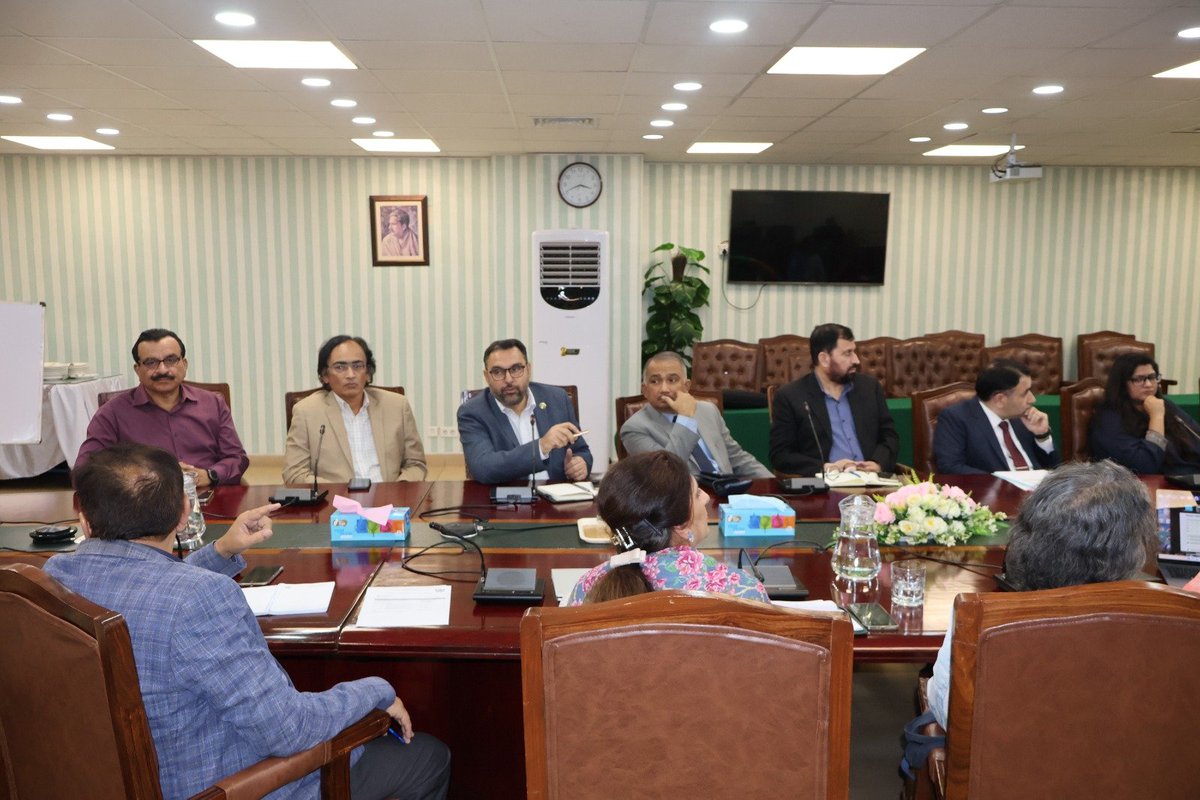 DhoIslamabad's tweet photo. The 4th TWG Meeting on HIV &amp; Hep C was held at the Ministry of NHSR&amp;C.DHO Islamabad,shared updates on Hepatitis C,IPC,healthcare waste management and related public health initiatives,highlighting ongoing efforts to strengthen prevention &amp; safe healthcare practices.
#DHOIslamabad https://t.co/zOgGSxfVSz