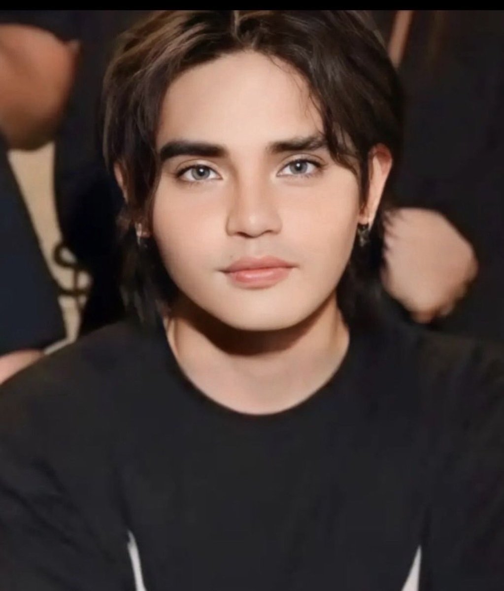 DaYetPri's tweet photo. Discover the genius of PABLO, a powerhouse singer, songwriter and producer shaping the future of modern OPM. 🙌🔥
Stream his tracks today and share the sound!❤️🔥✨
🎧TIP PL
https://t.co/vEYSsN6F4L
ORAS NI PABLO
@imszmc #PABLO #SB19_PABLO #USAD https://t.co/qCcn8AlxBz